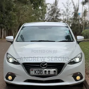 Mazda Axela SV Premium 2014 White
