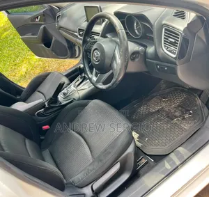 Mazda Axela SV Premium 2014 White