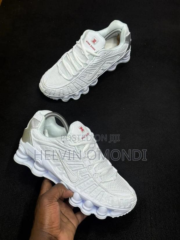 Nike Shocks