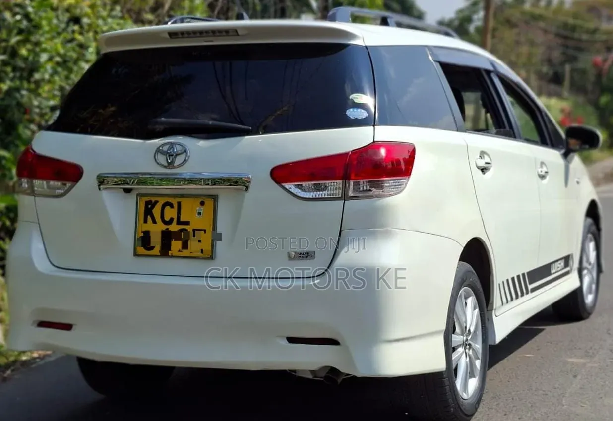 Toyota Wish 2010 White