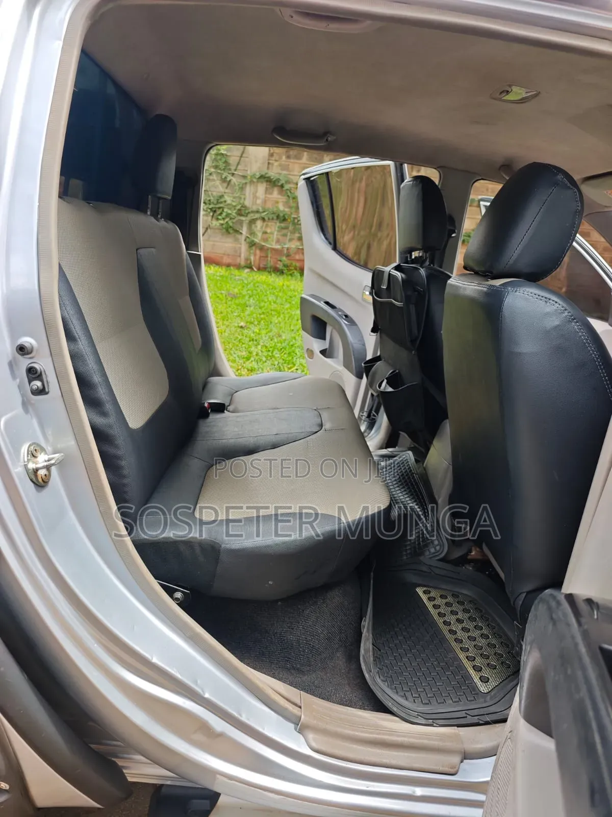 Mitsubishi L200 2012 Silver