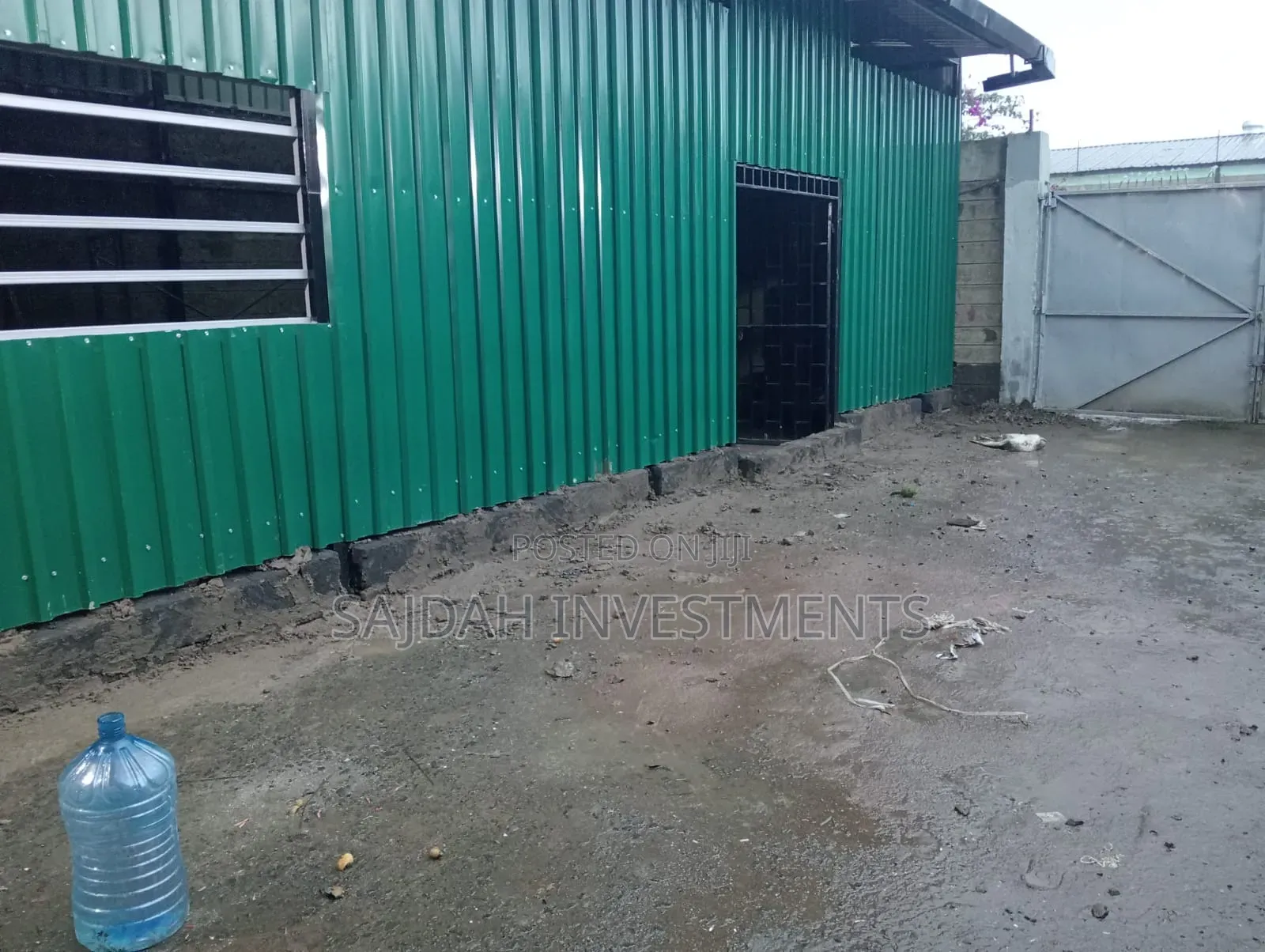 Spacious Warehouse TO LET