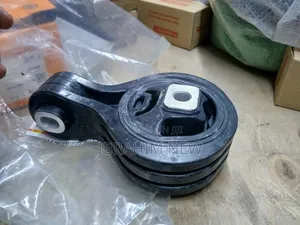 Nissan Teana Mounting