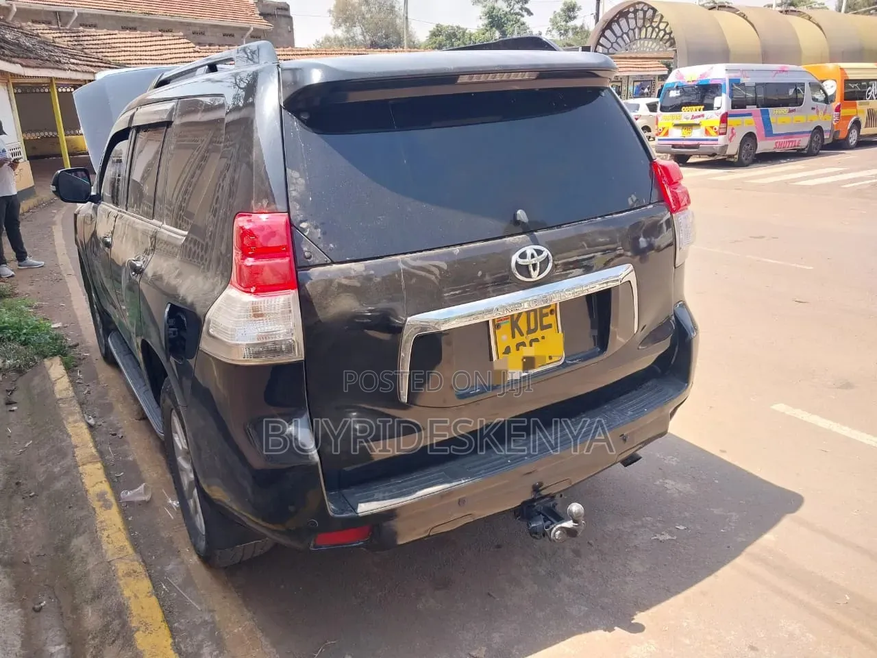 Toyota Land Cruiser Prado 2014 Black