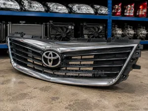 Toyota Axio 2015–2018 Genuine Ex-Japan Front Grille