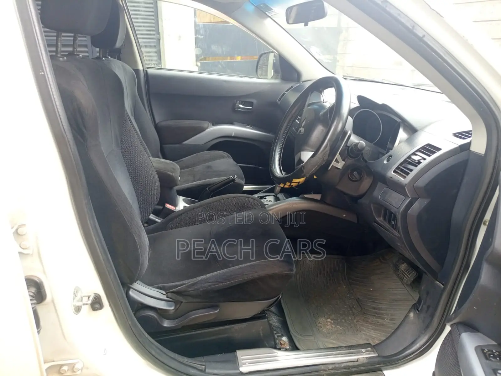 Mitsubishi Outlander 2007 White
