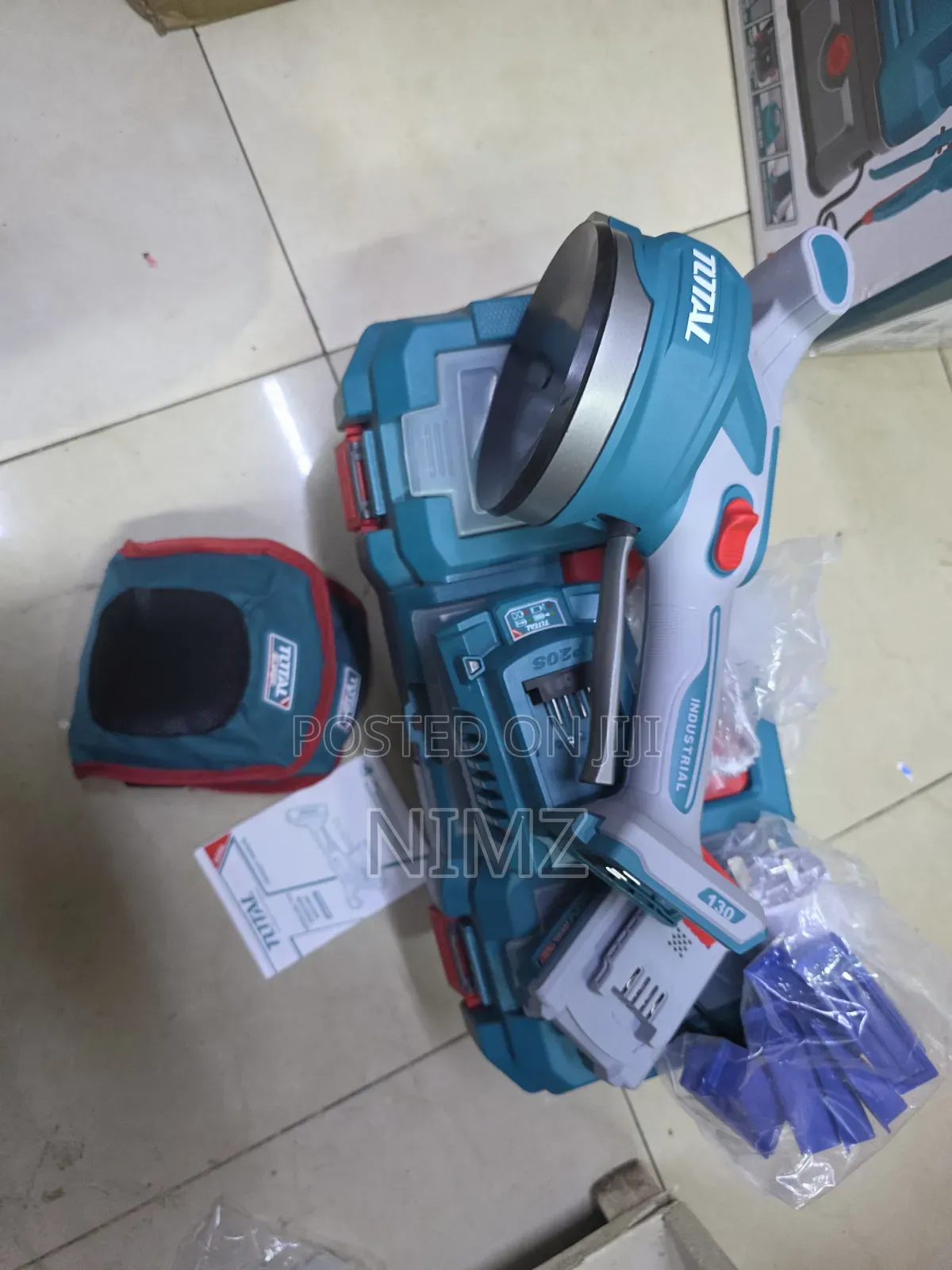 Total Tile Vibrator Cordless