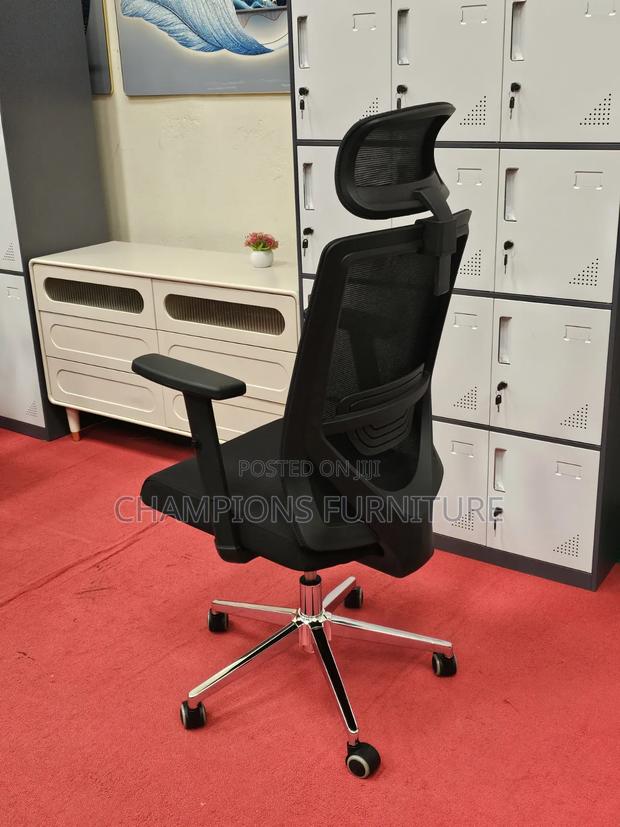 Ergonomic High Back Office Chair - thumbnail 3