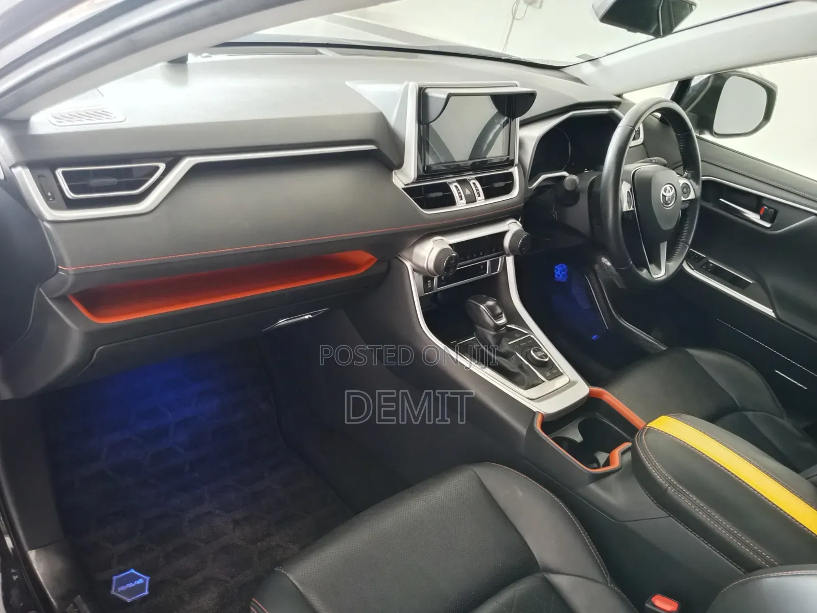 Toyota RAV4 2019 Gray