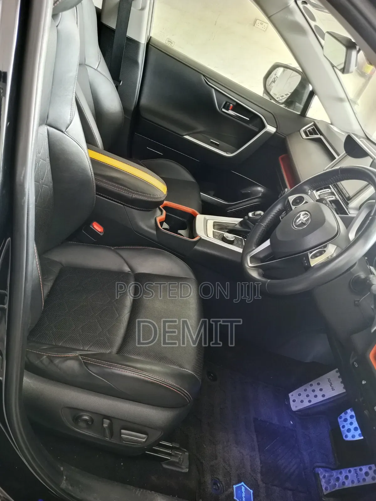 Toyota RAV4 2019 Gray