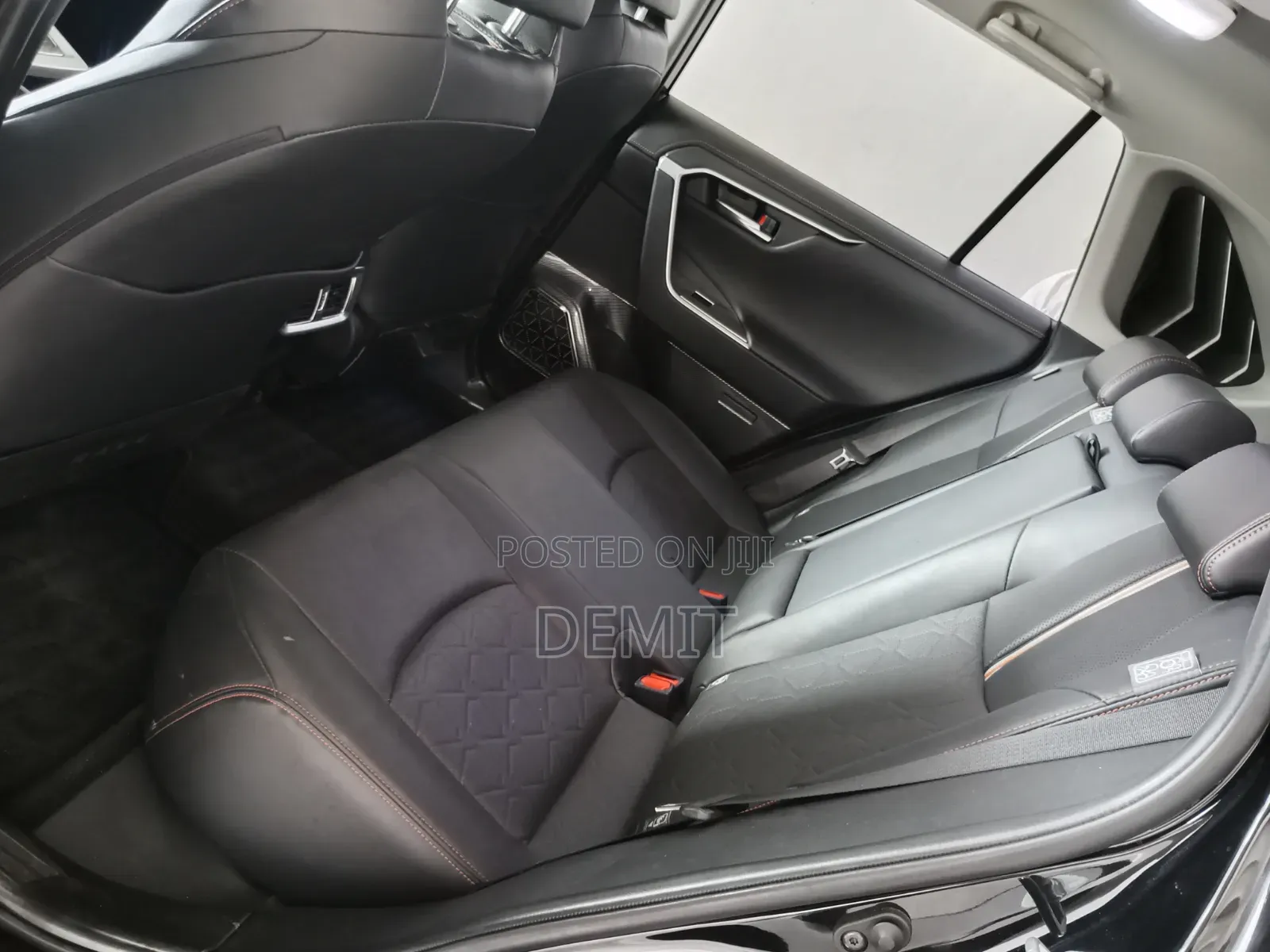 Toyota RAV4 2019 Gray