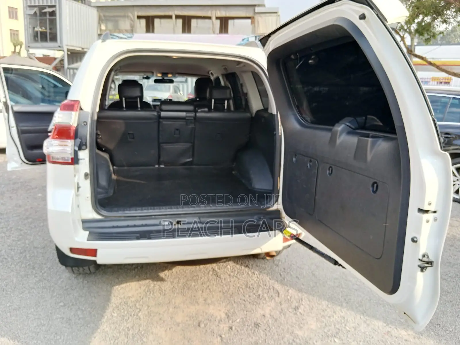Toyota Land Cruiser Prado 2016 Pearl