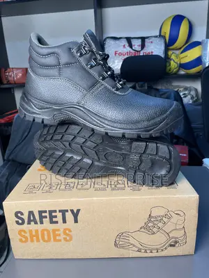 Durable Calzado Leather Hiking Boots -Brand New Heavy-Duty Trail Shoes