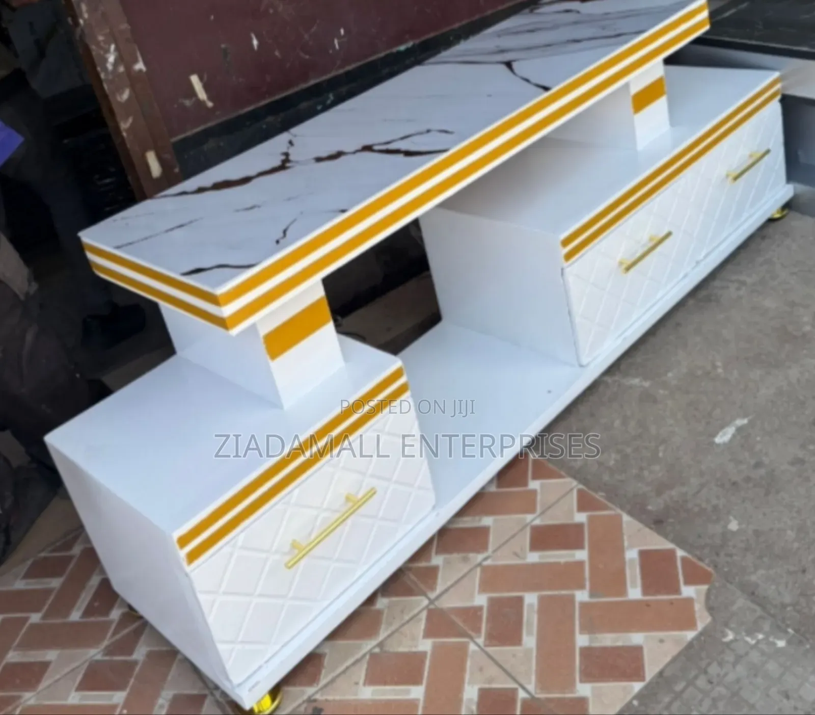 TV Stand Elegant 5ft Modern TV Stand With Marble Sheet Top