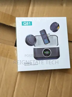 .Q81 Dual Wireless Lavalier Microphone With Voice Reduction
