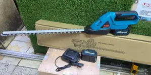 Makita 20V Cordless Hedge Trimmer With 2 Batteries & Charger Kit