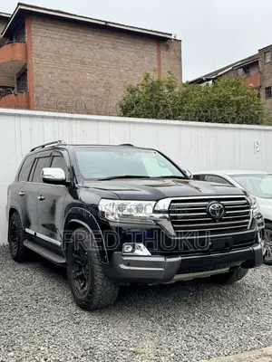 Toyota Land Cruiser 4.6 V8 ZX 2019 Black