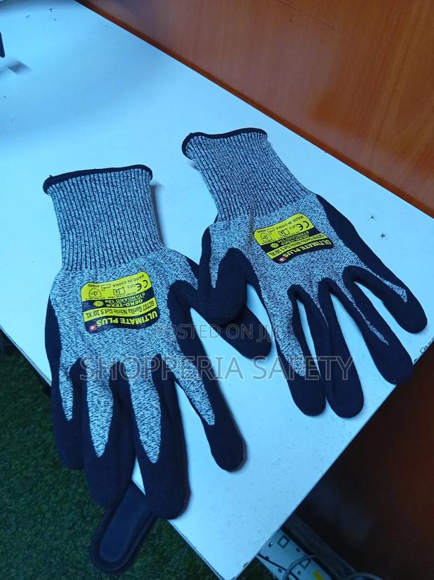 Cut Resistant Gloves - main view