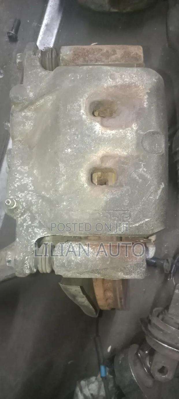 Nissan Extrail Nt32 Brake Caliper - thumbnail 2
