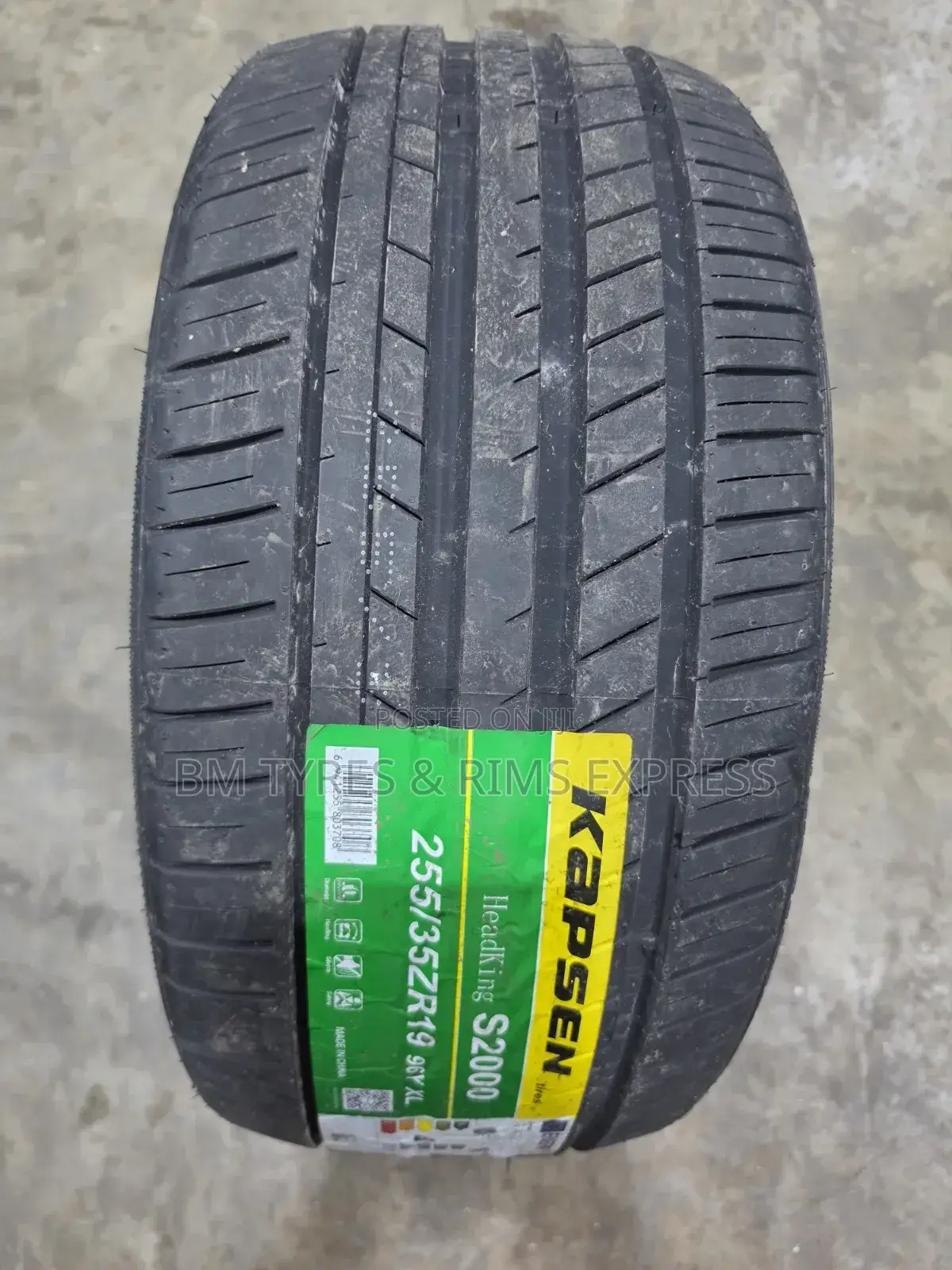255 /35 R19 Kapsen Tires (Highway)