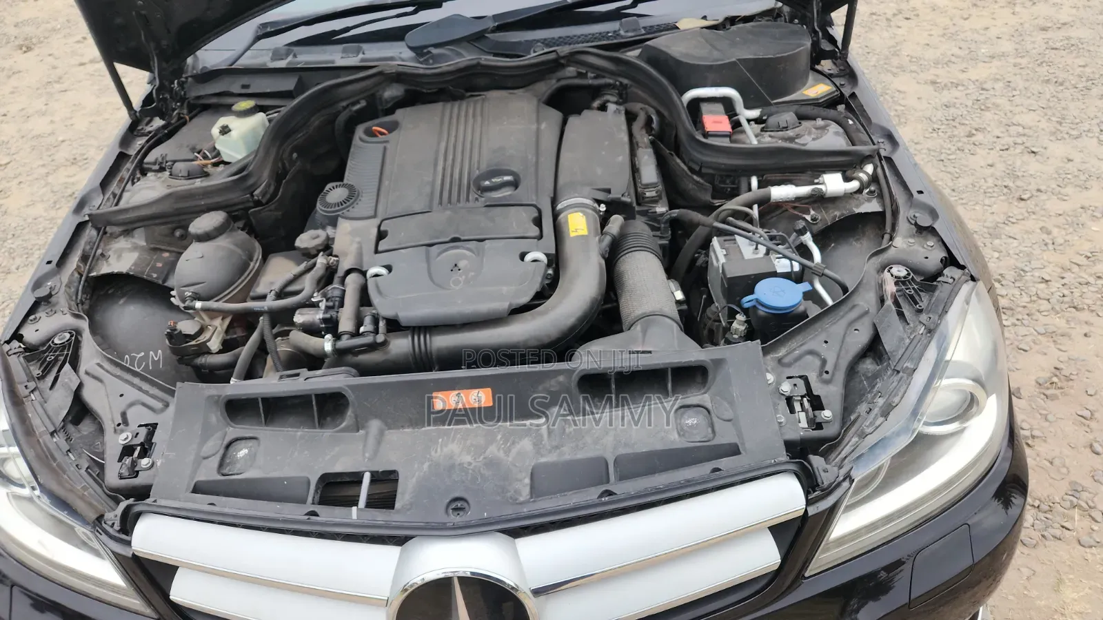Mercedes-Benz C200 2013 Black