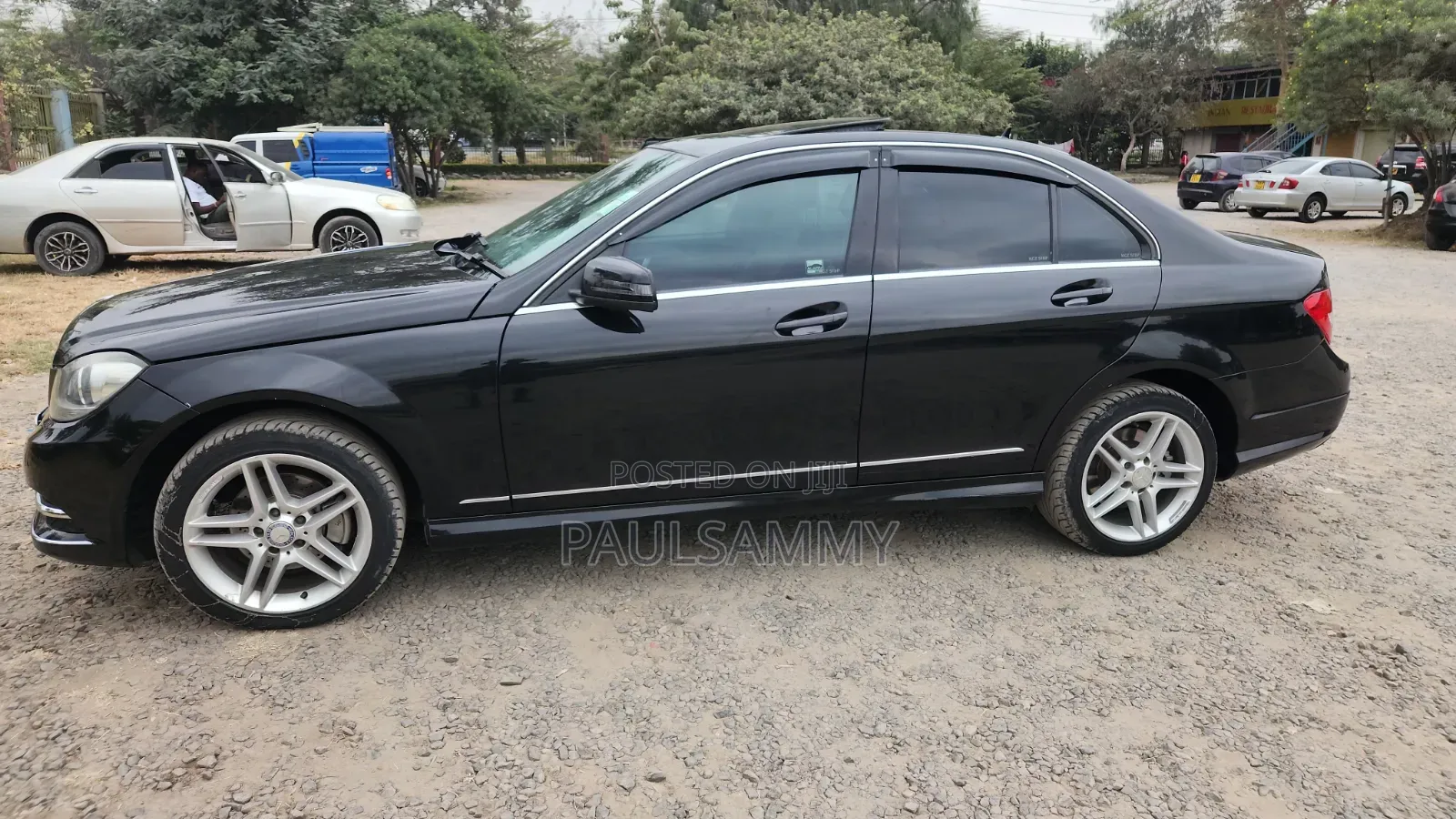 Mercedes-Benz C200 2013 Black