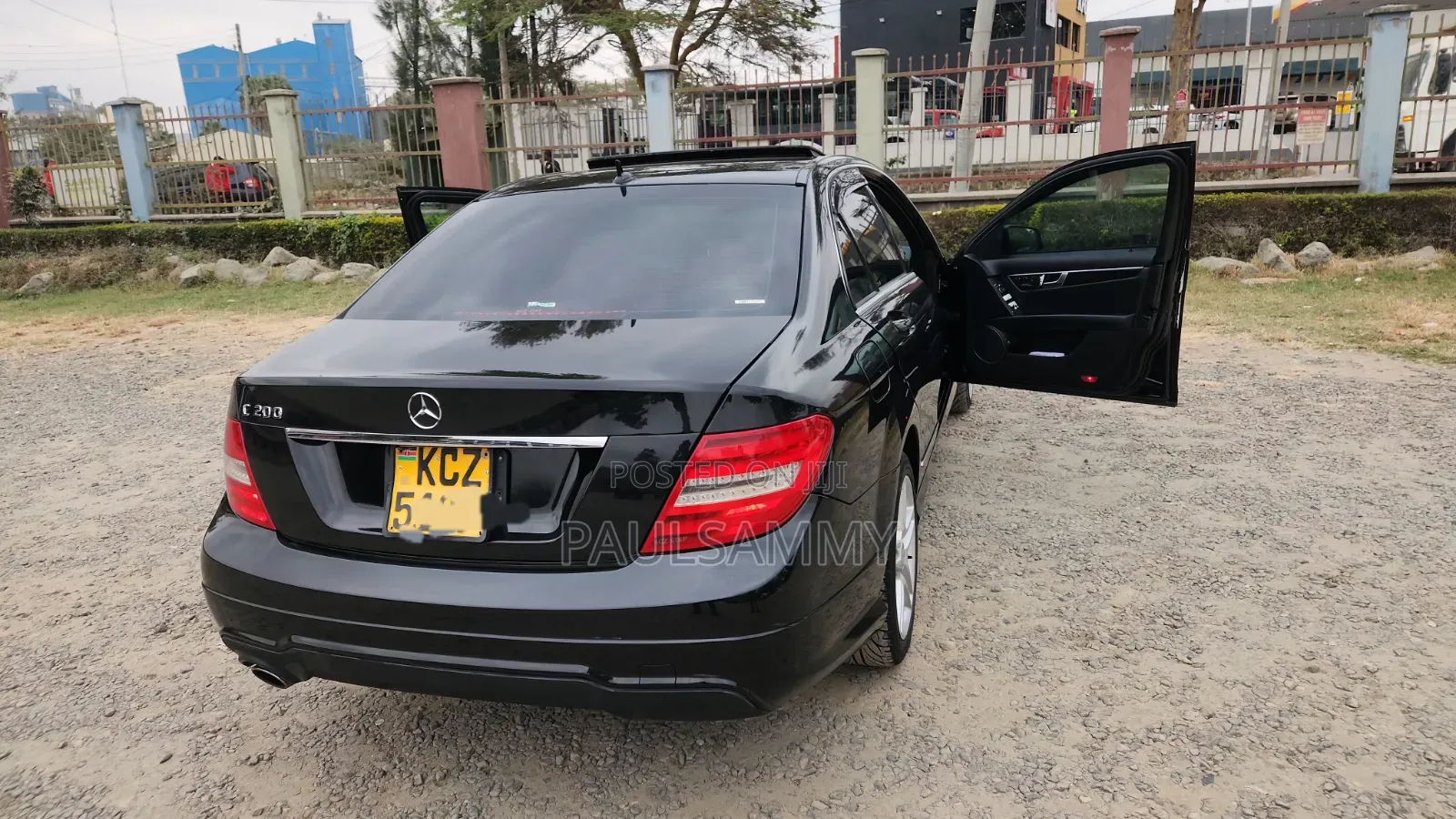 Mercedes-Benz C200 2013 Black