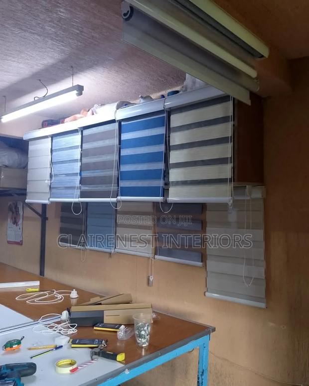 Control Lighting Effortlessly With Horizontal Neat Office Blinds - thumbnail 2
