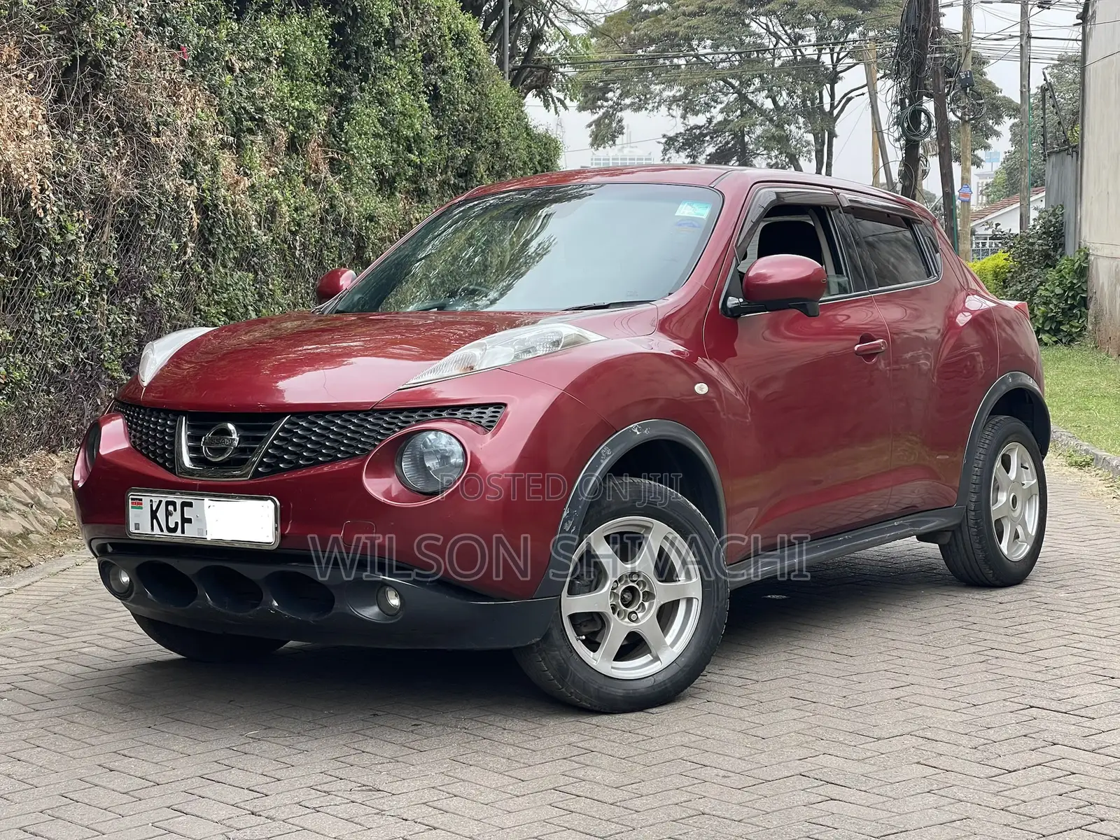 Nissan Juke 2011 Red