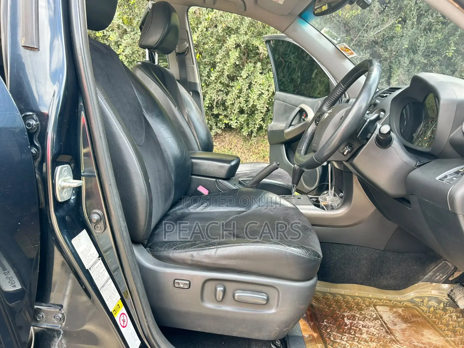 Toyota RAV4 2010 Black