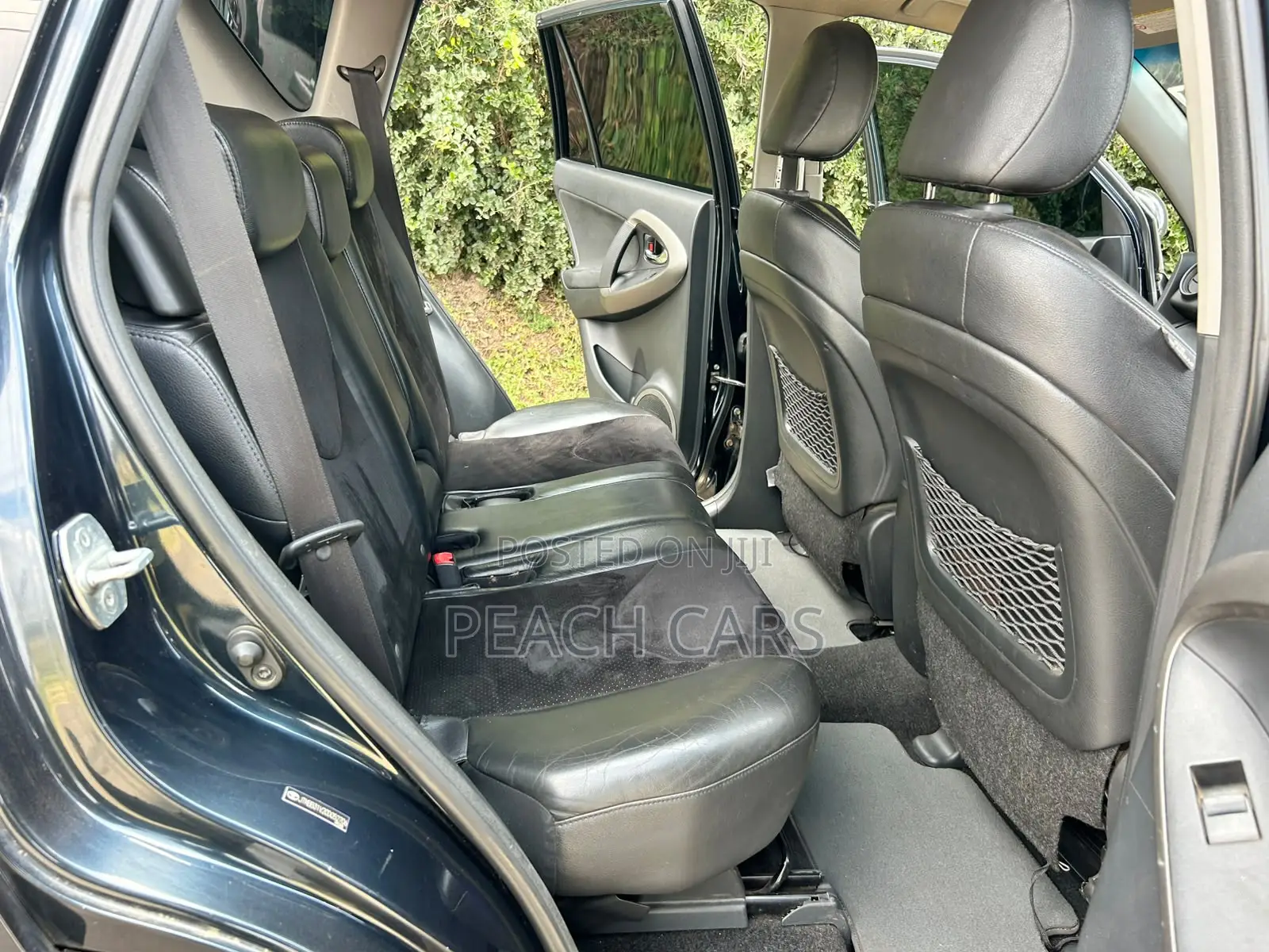 Toyota RAV4 2010 Black