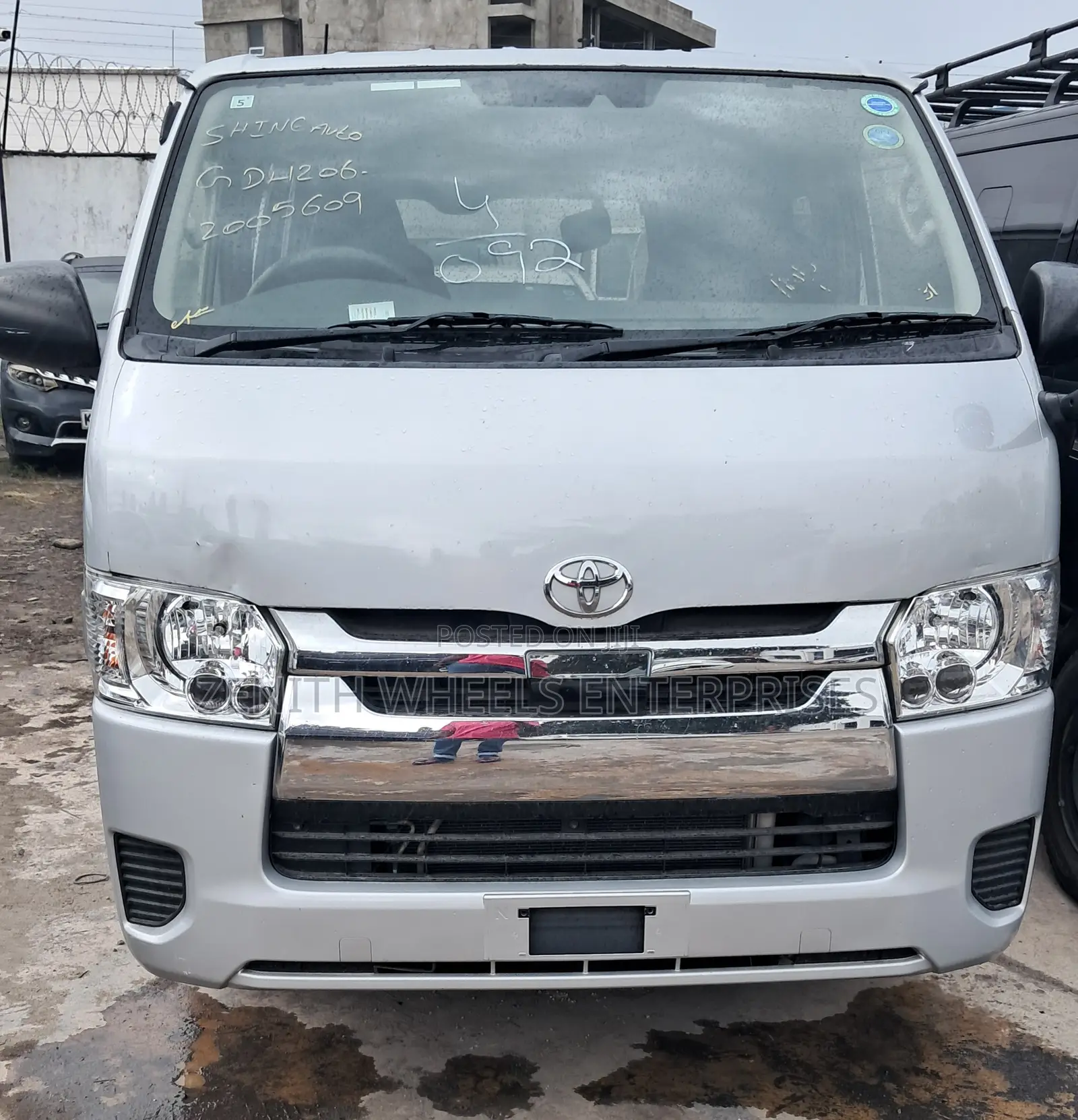 Toyota HiAce 2019 Silver