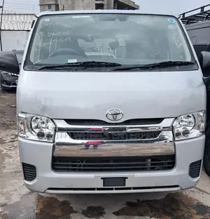 Toyota HiAce 2019 Silver