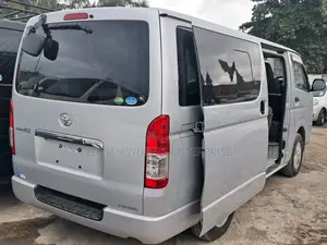 Toyota HiAce 2019 Silver