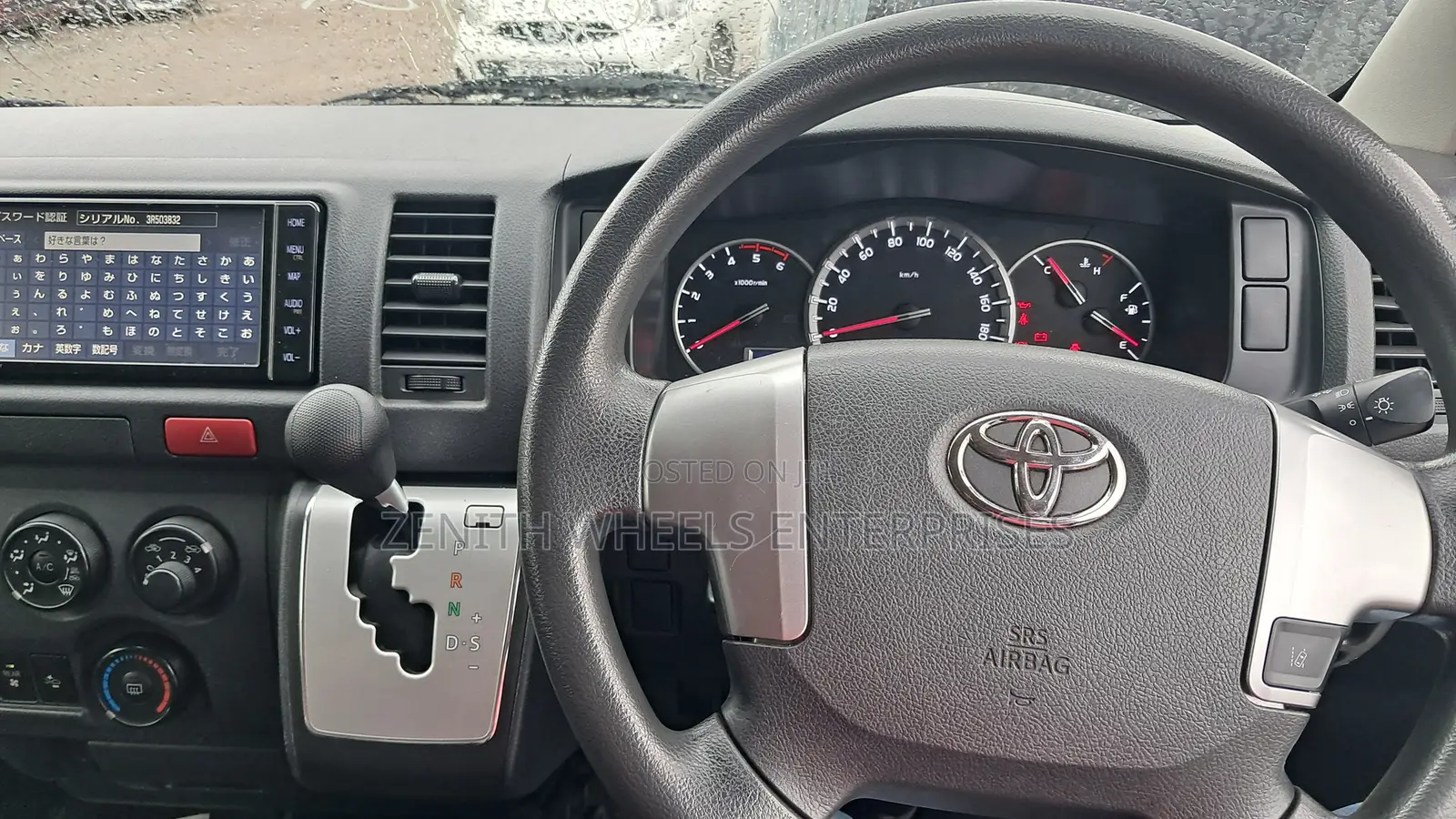 Toyota HiAce 2019 Silver
