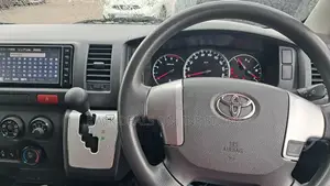Toyota HiAce 2019 Silver