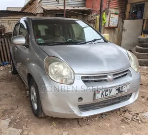 Toyota Passo 2013 Silver
