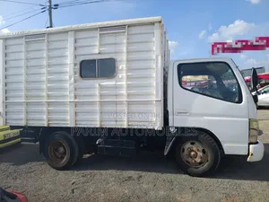 Mitsubishi Canter 2003 White