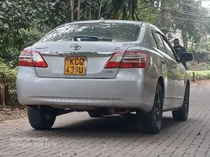 Toyota Premio 2012 Silver