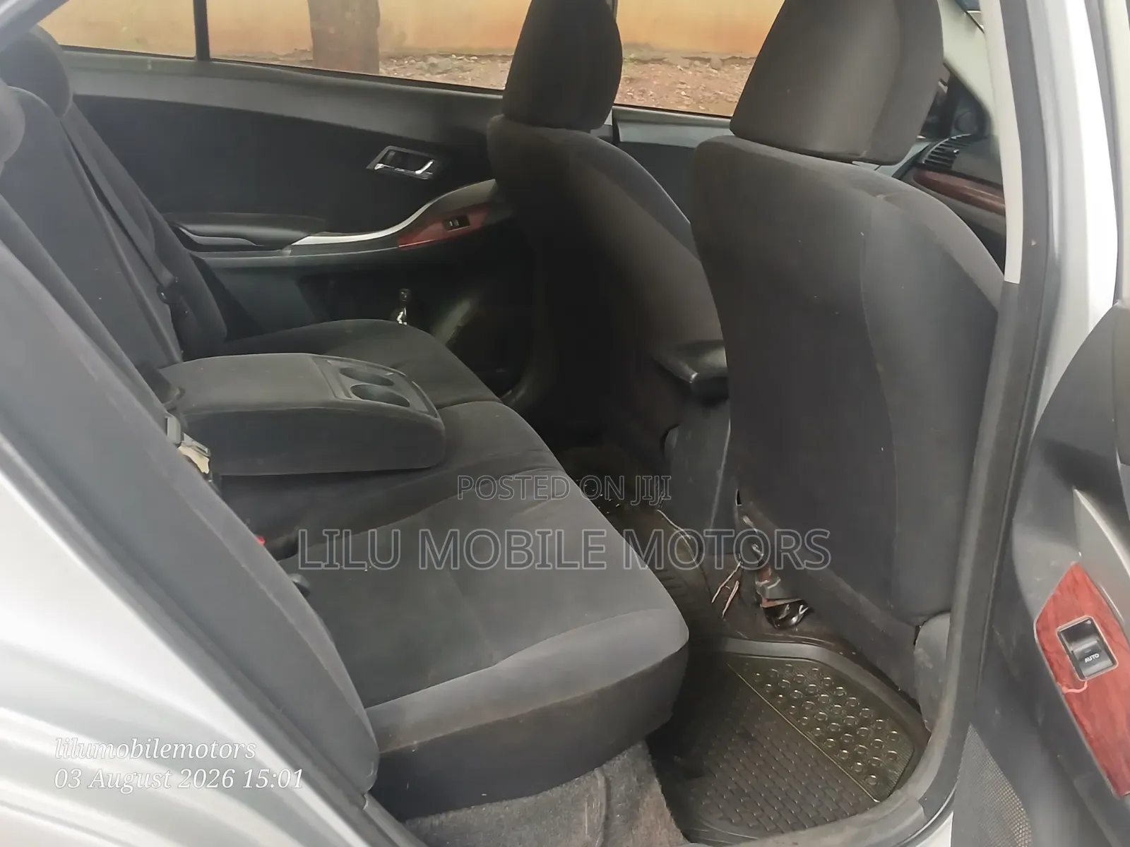 Toyota Premio 2012 Silver