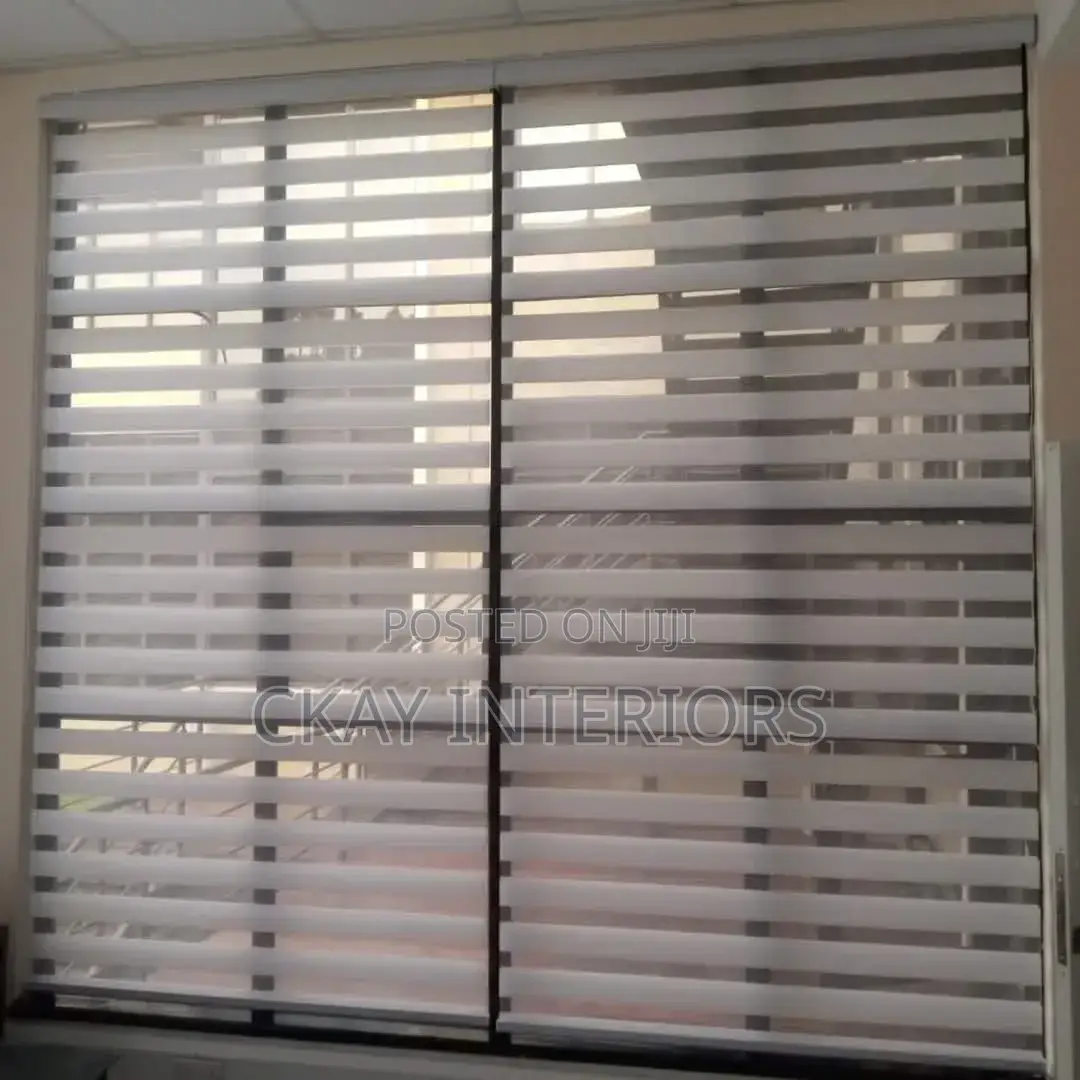 Let Your Workplace Shine With White Horizontal Office Window Blinds