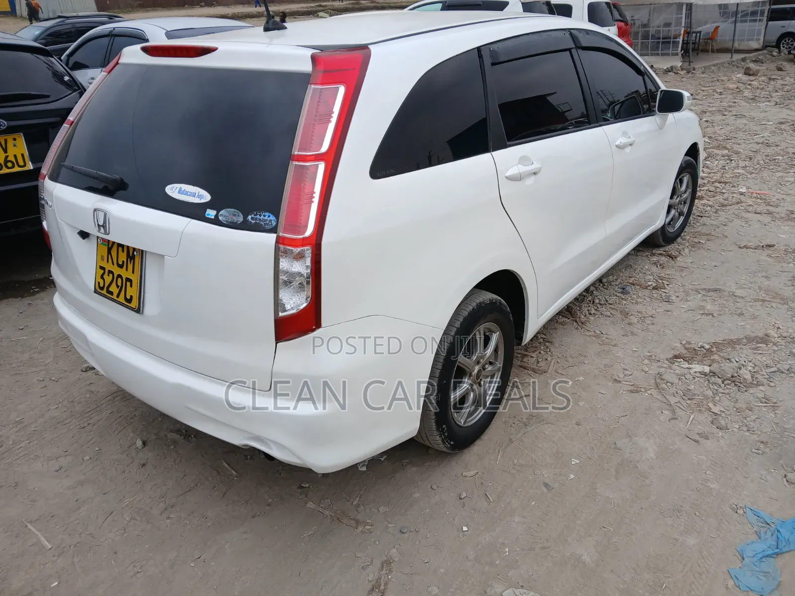 Honda Stream 2010 White