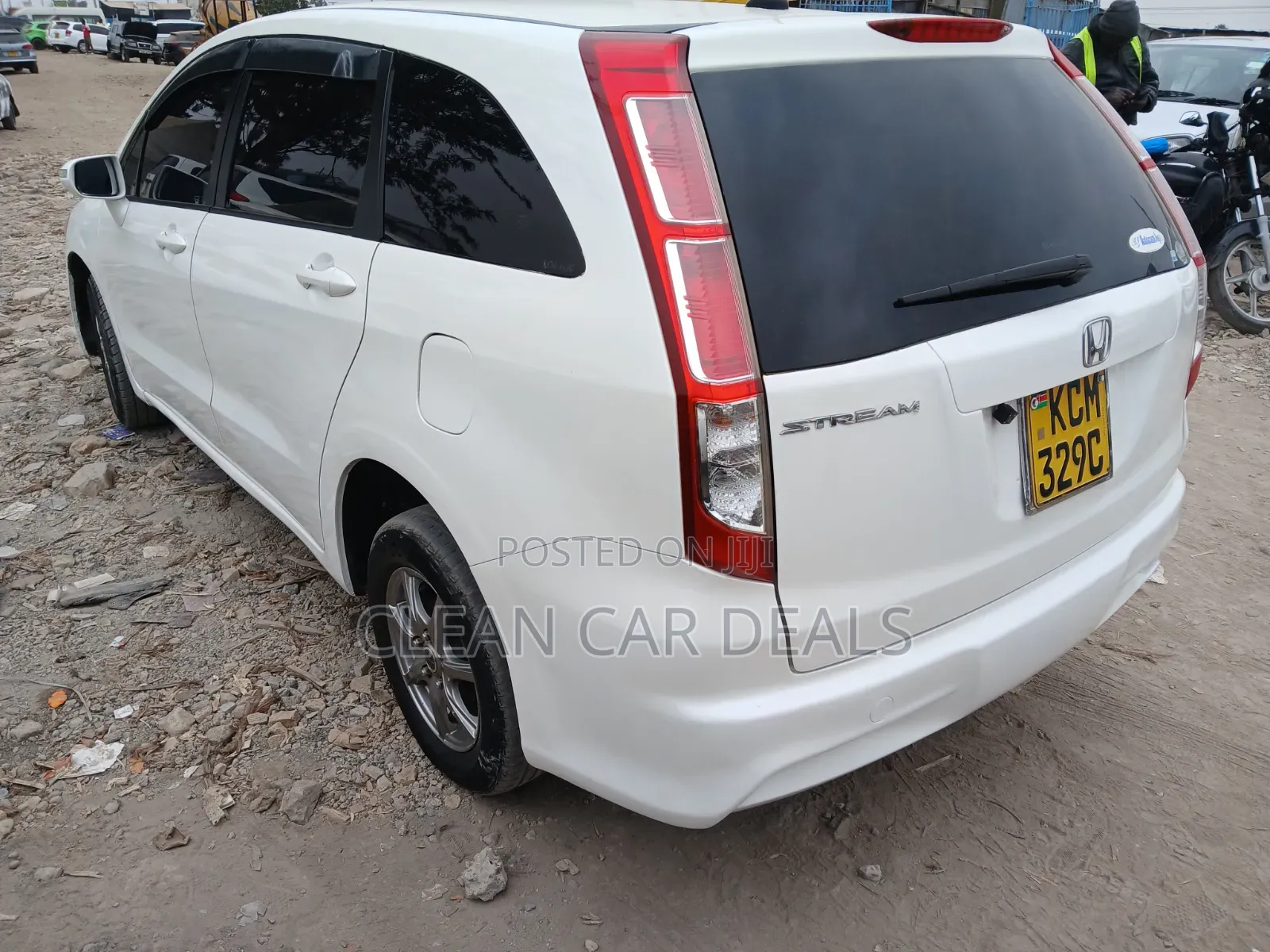 Honda Stream 2010 White