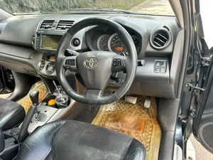 Toyota RAV4 2010 Black