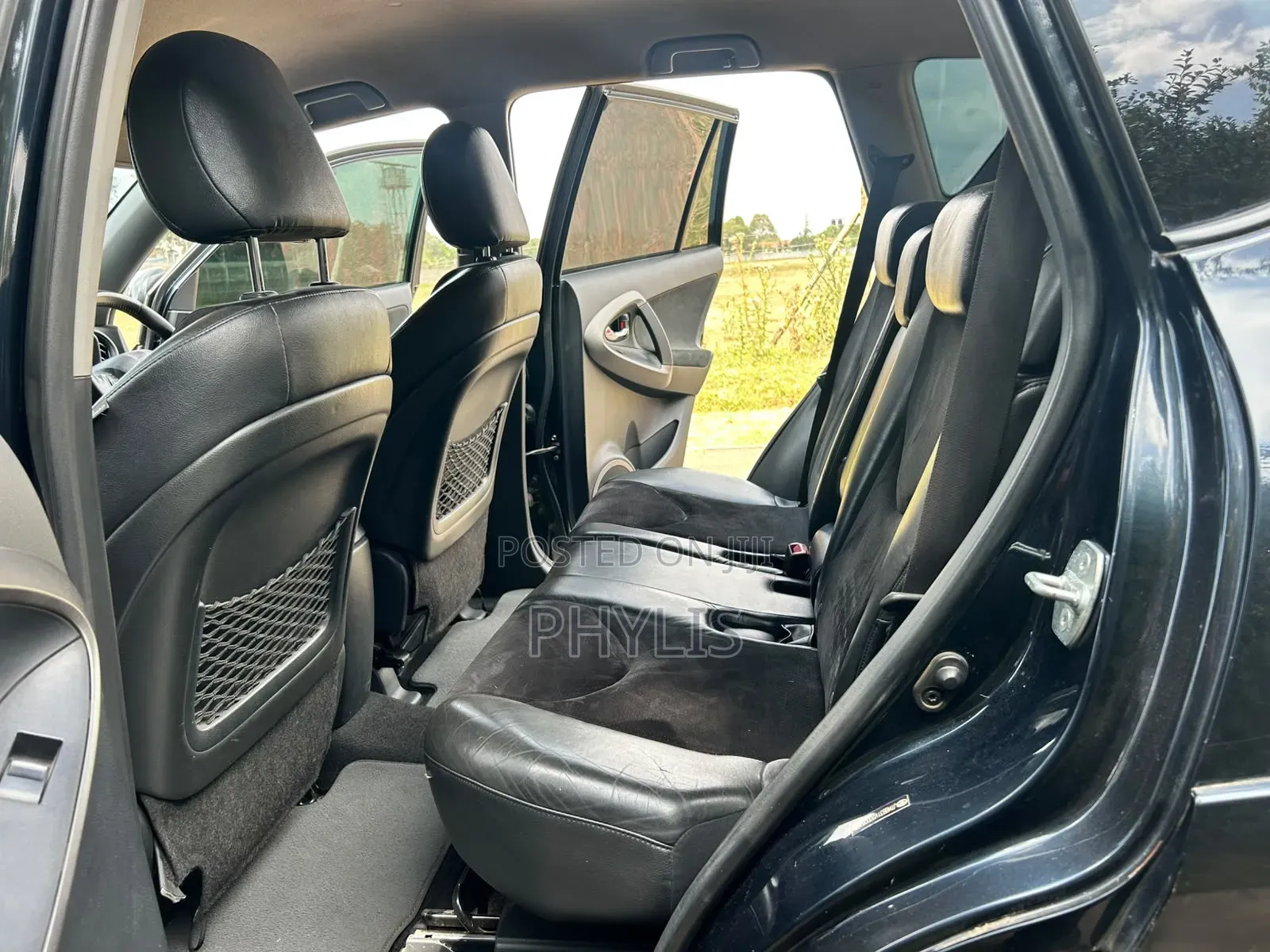 Toyota RAV4 2010 Black