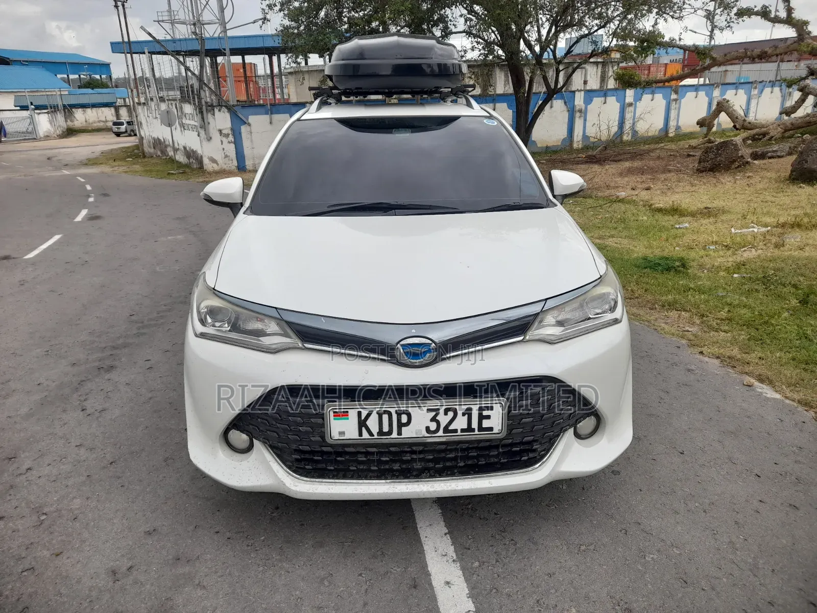 Toyota Corolla Fielder 2017 White