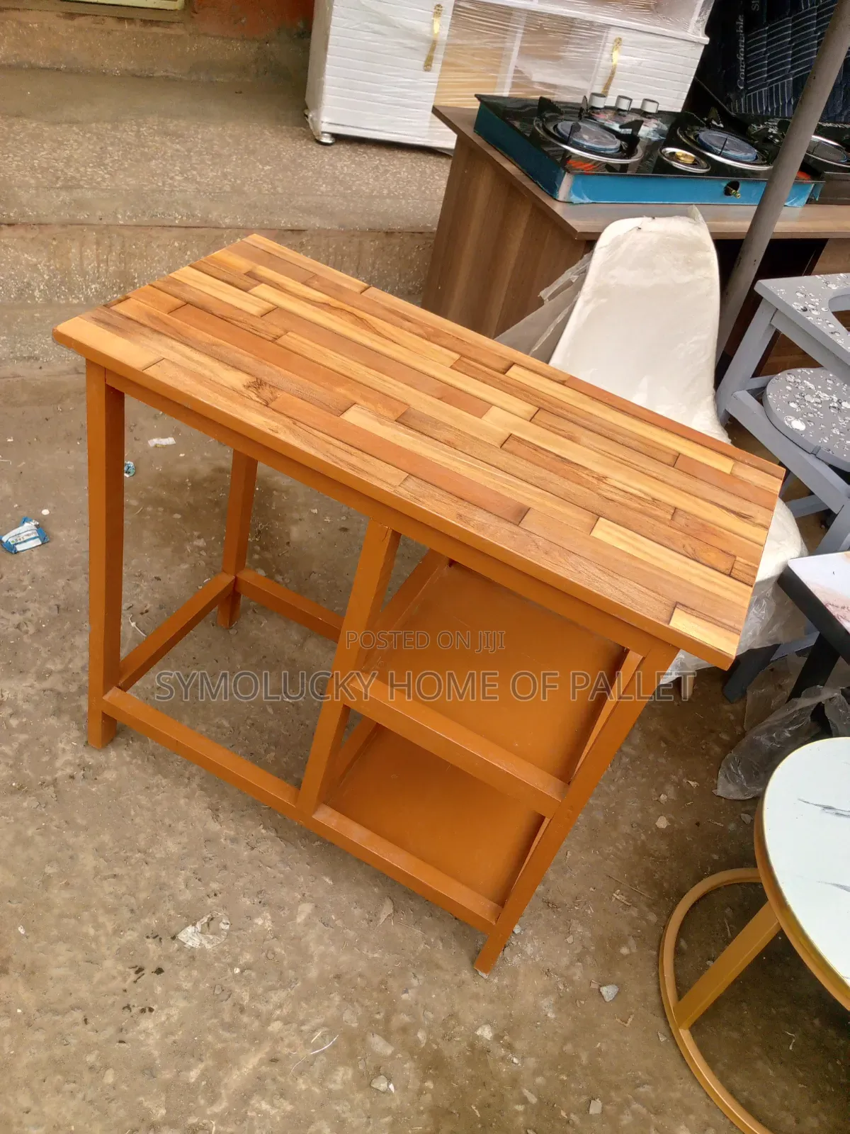 13 Kg Gas Stand .Standard Kitchen Table