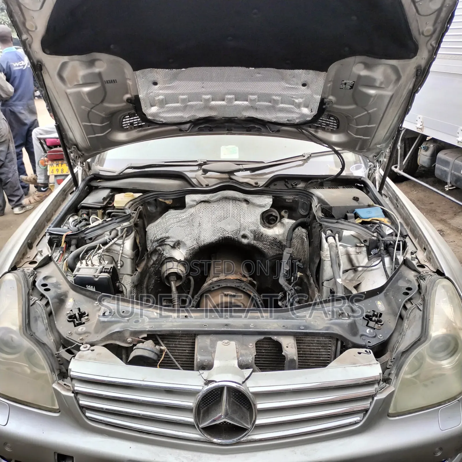 Mercedes-Benz CLS 2006 Silver