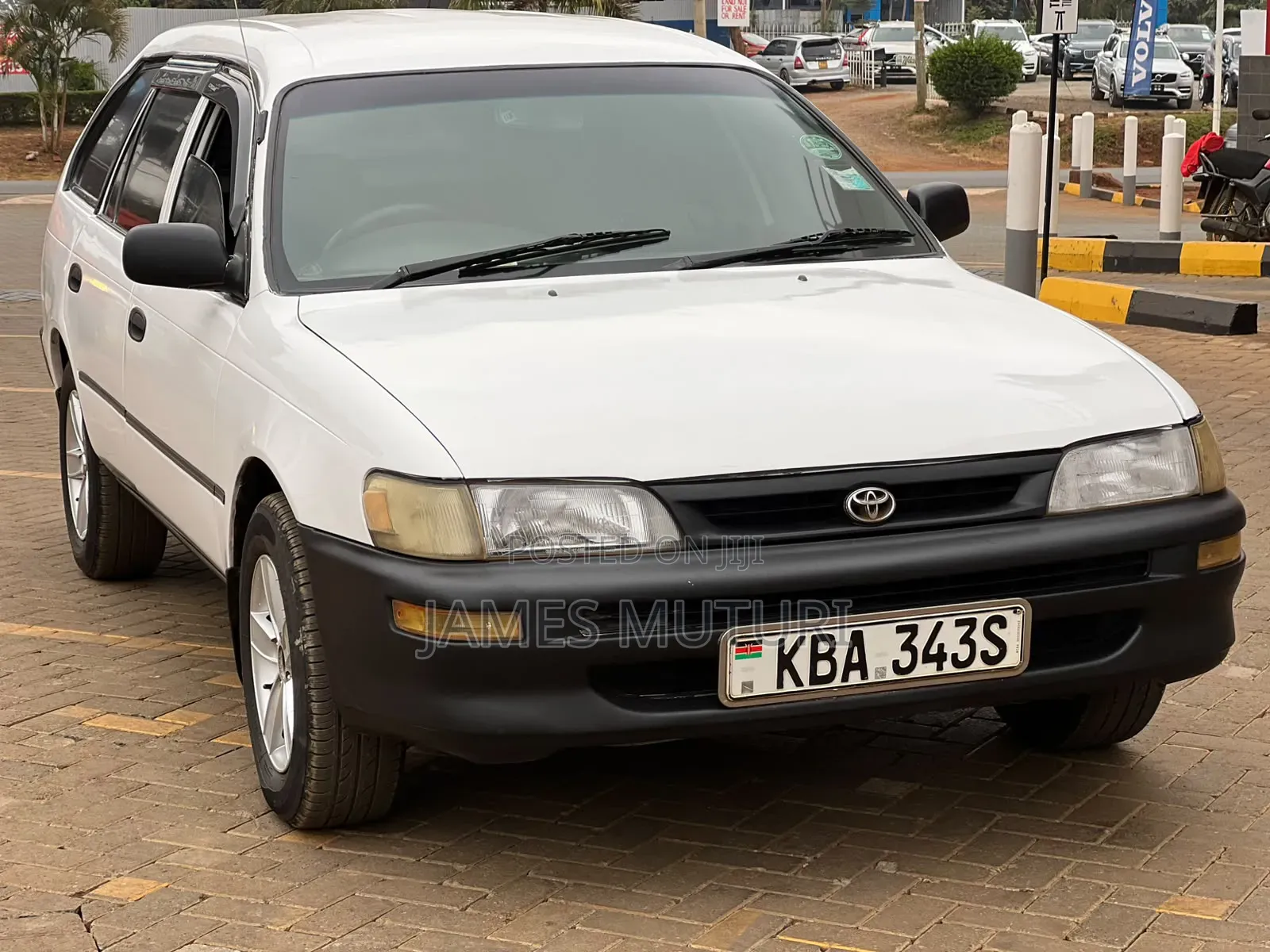 Toyota Corolla 2002 White