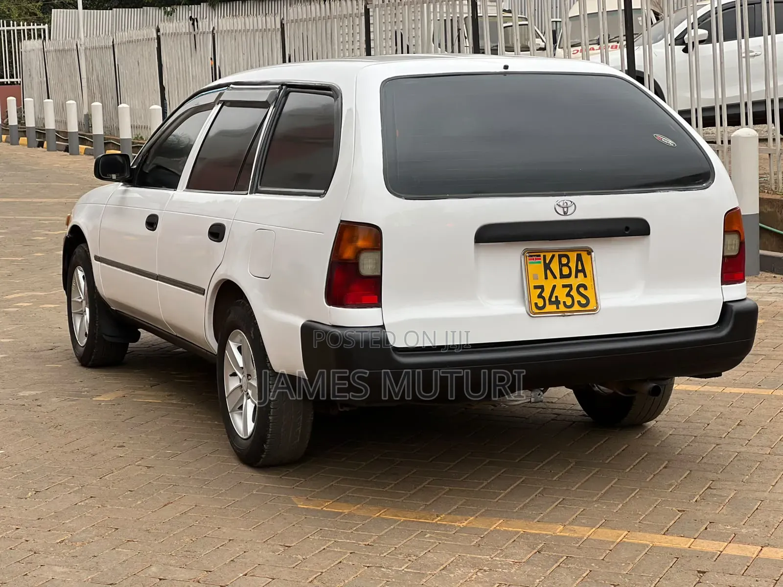 Toyota Corolla 2002 White